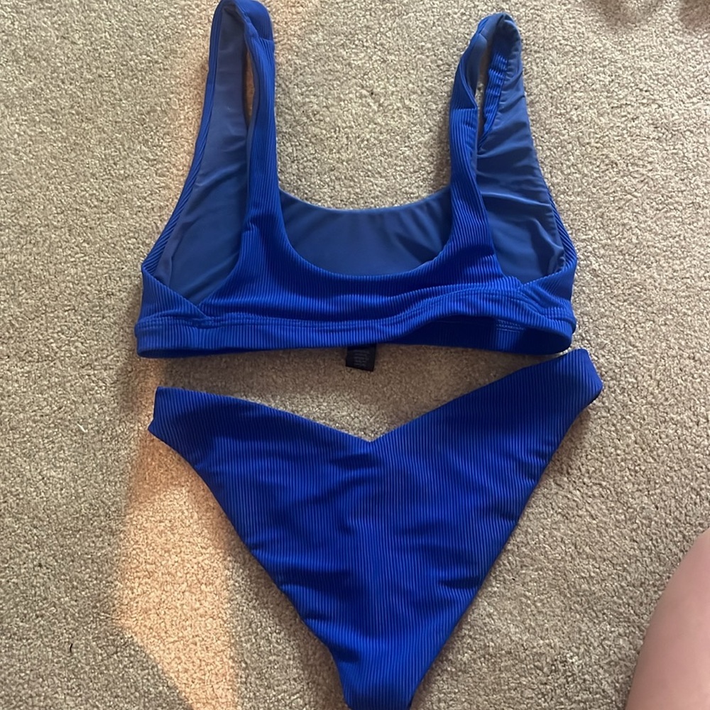 Beach Riot Swimwear - Picture 4 of 4